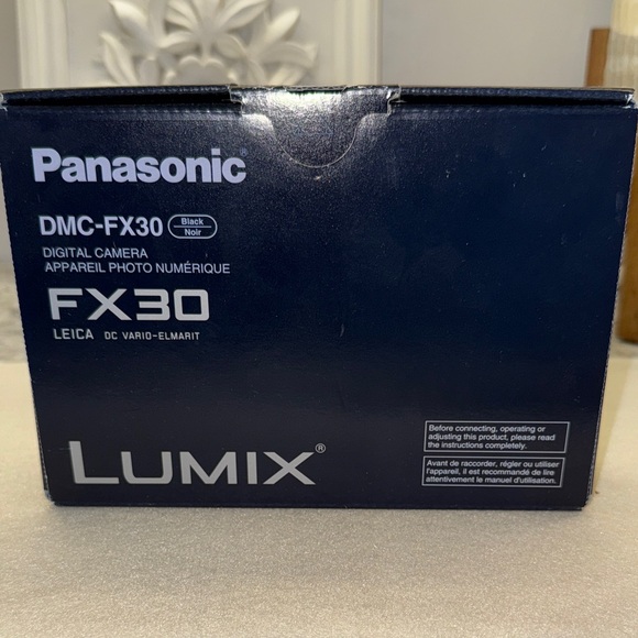 Panasonic Lumix DMC-FX30 Camera - Dark Blue - Picture 1 of 11